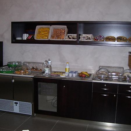 Hotel Motel Galaxy Reggio Emilia Exterior photo